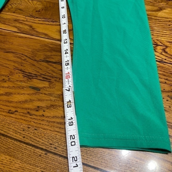 𝅺athleta M Workout Crop Leggings Green. - Picture 4 of 10